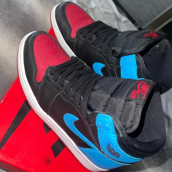 Powder blue & gym red retro Jordan ones - Picture 2 of 7